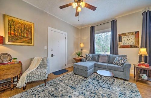 Texarkana House | Texarkana Pet-Friendly Pad with Fenced Backyard