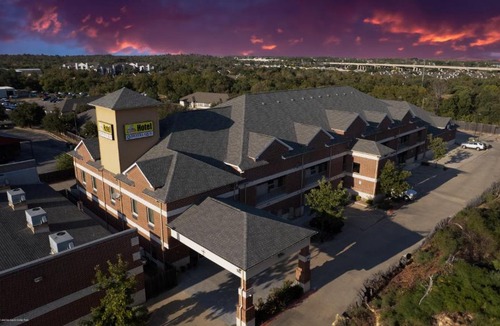 Cedar Park Hotel | Texas Bungalows Hotel & Hotel Que at Lakeline Austin Cedar Park