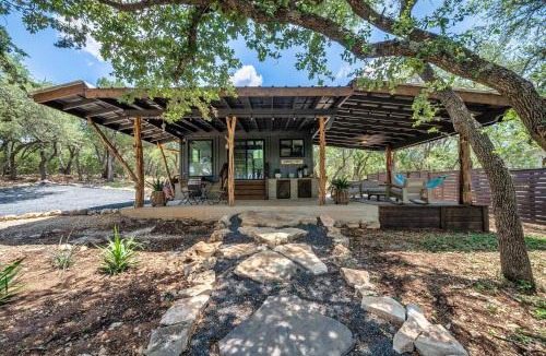 Wimberley House | Texas Retreat - Sunset Rock