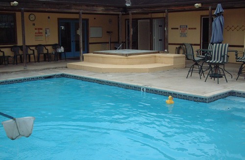 Harlingen House | The Acorn Ridge, with Pool Access!