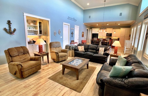 Port Bolivar House | THE ARK ON CRYSTAL BEACH, spacious, well appointed home, close to the beach