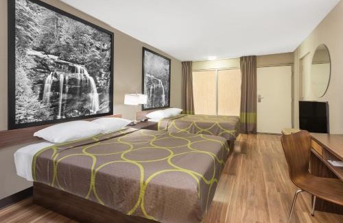 Skyland Hotel | The Asheville Airport Inn