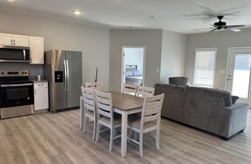 Lexington Apartment | The Bandit Suite