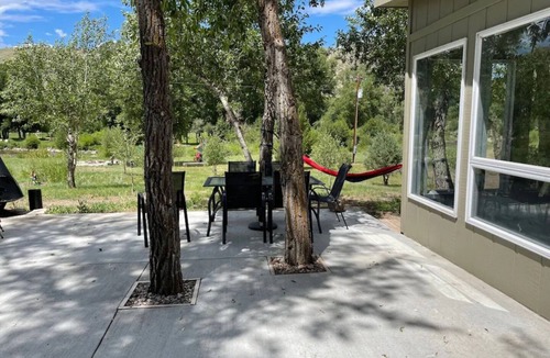 Woods Landing-Jelm Cabin | The Bear Den