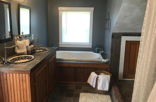 Gettysburg House | The Britton Farmstead