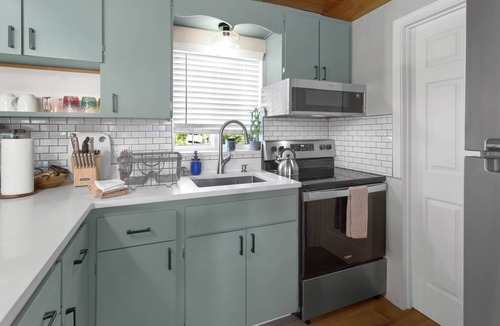 Sagle Cottage | The Buck Spur | A Cozy Cottage close to Sandpoint & Silverwood