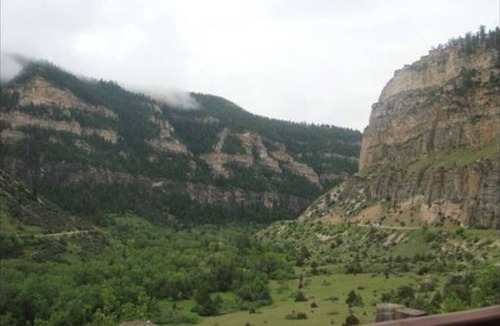 Ten Sleep House | The Bunkhouse- Experience the wonder of Wyoming and the charm of TenSleep.