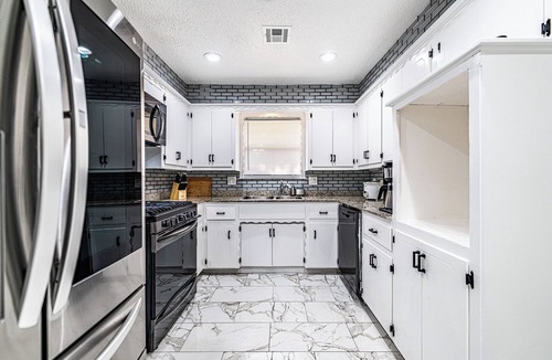 Central Oklahoma City House | The Canopy Loft - Minutes from OKC Outlets