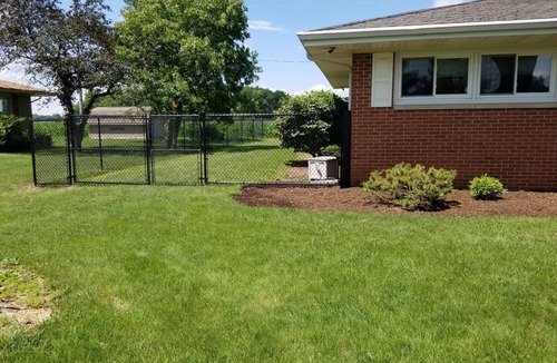 Lakeview House | The Captains Quarters located 1/4 mile from Old Field Beach , Pet friendly,