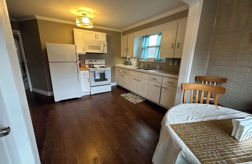 Rockwood Apartment | The Captain’s Quarter’s-Fish-Kayak-Relax in Nature