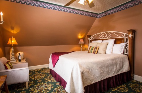 Helena Bed & Breakfast | The Carolina Bed & Breakfast