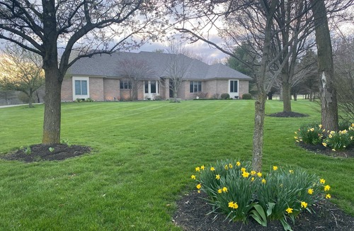 Bellbrook House | The Country View Estate in Beavercreek OH. Close to many beautiful hiking trails