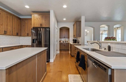 Meridian House | The Dream Home | 5 bedroom | Meridian ID HOT TUB