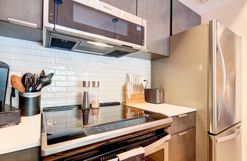 Bozeman Condo | The Fox Den in Downtown Bozeman with Mountain Views, Large Private Deck