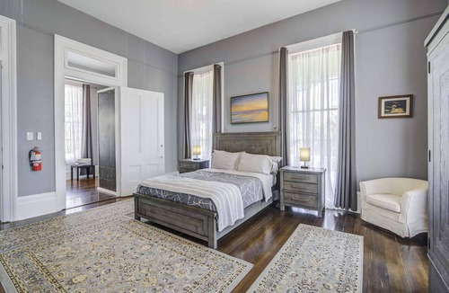 Galveston Bed & Breakfast | The George Manor