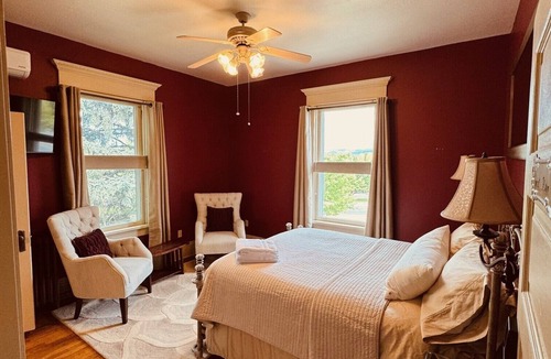 Farviews - Pattee Canyon Bed & Breakfast | The Gibson Mansion