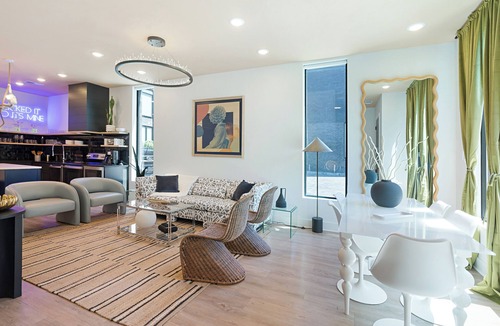 Nashville Apartment | The Grove by AvantStay – Stylish Group Stay with Private Bathrooms