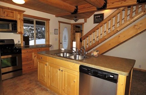Island Park Hostel | The Hideaway Hostel near Yellowstone