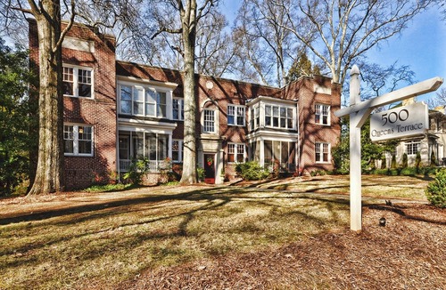 Cherry Apartment | The Home Collection - 500 Queens Road