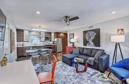 Cherry Condo | The Home Collection: King Suite in Myers Park near Uptown & Atrium CMC