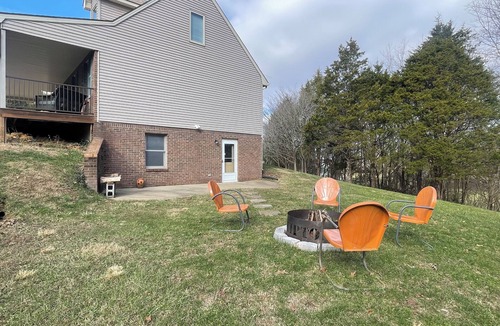 Rineyville House | The Honey Spot! Your Quiet retreat in Rineyville.