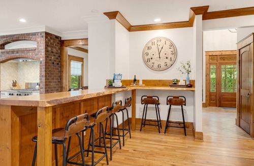 Skyland House | The Huntly Estate · Events, Pool, Fire Pits, Large Groups