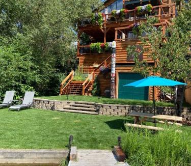 Bigfork House | THE INN Bigfork Bay