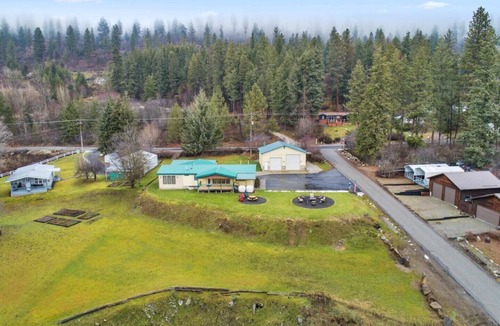 Bayview House | The Lakeview Lime House