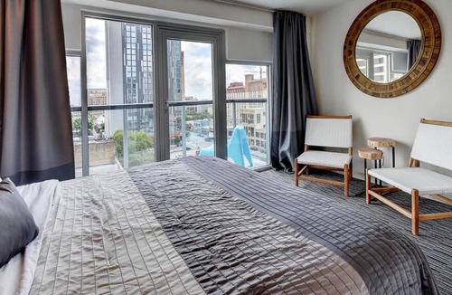 Downtown Austin Apartment | The Littlefields by Lodgewell, Stylish Loft, Downtown Views