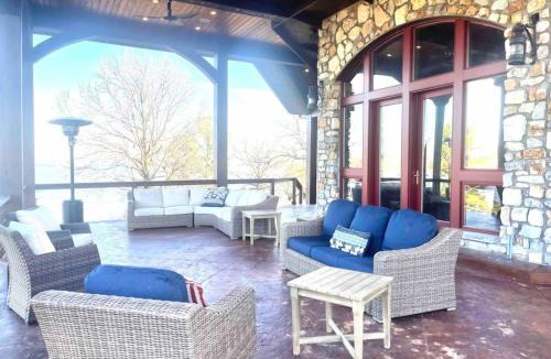Dennis House | The Lodge at Stony Point
