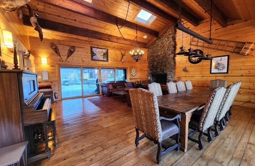 Red Feather Lakes House | The Lodge at Phantom Lake Ranch with private lakes and hiking trails