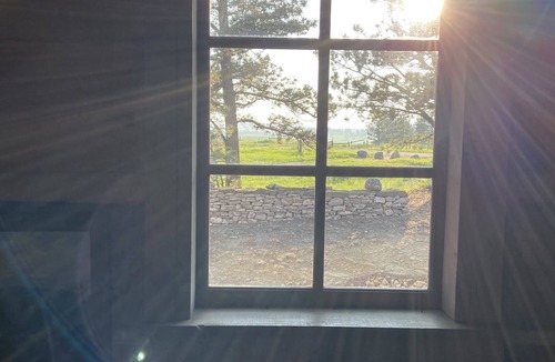 Lewistown Cabin | The Log House, Montana. Handmade & luxurious cabin. 10 min from Main St.