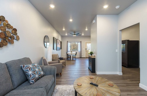 Spearfish House | The Lower Hillsview Loft