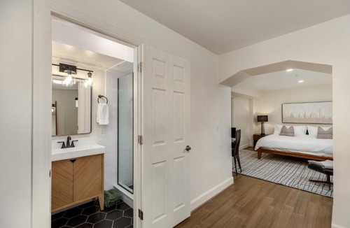 Midtown Apartment | The Lumber Baron's Mansion: 2 King Suites, 2.5BA + Gym
