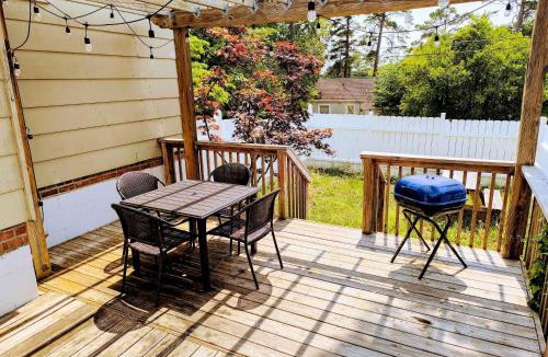 Eau Claire House | The Marvelous Miss Margrave-Close to USC- Jackson-Zoo