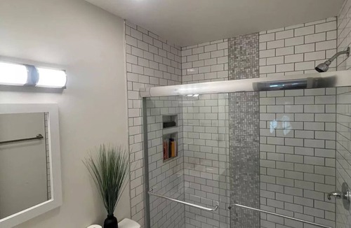 Blytheville Apartment | The Modern Hideaway