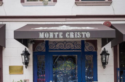 Lower Pacific Heights Hotel | The Monte Cristo