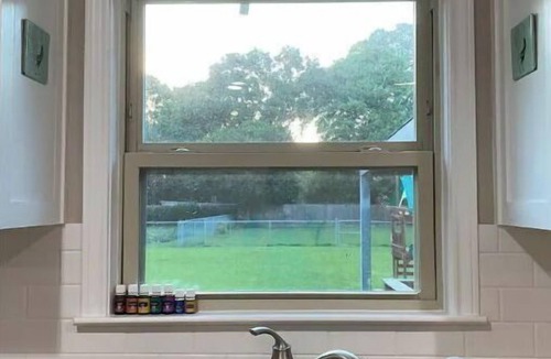 Groves House | The Nest - centrally located - 2 bed/1 bath home