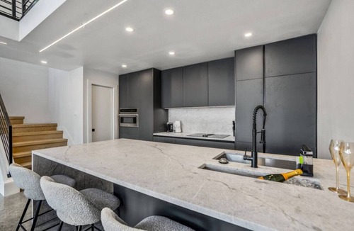 Greater East End Apartment | The O'Four Lofts Cabin, Unit C