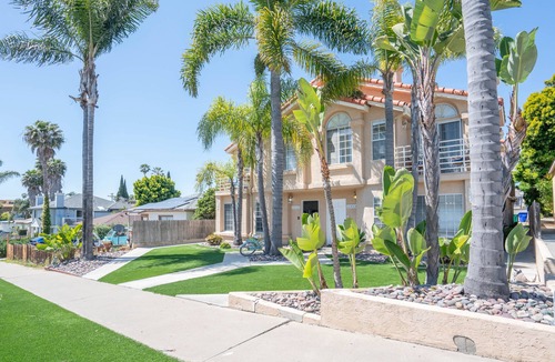 Crown Point House | The Oliver - Pacific Beach Hideaway