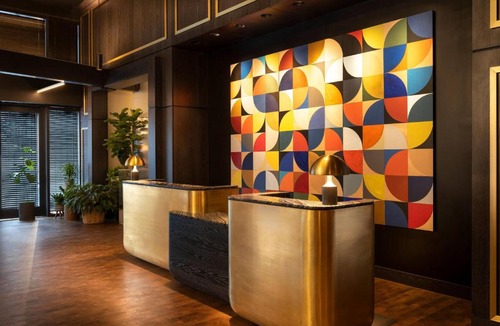 The Drag Hotel | The Otis Hotel Austin, Autograph Collection