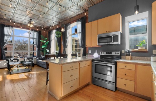 Great Falls Apartment | The Overlook: Downtown Cory Block Apartment