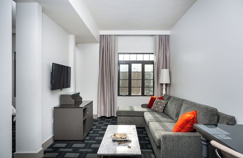 Downtown Hotel | The Padre Hotel