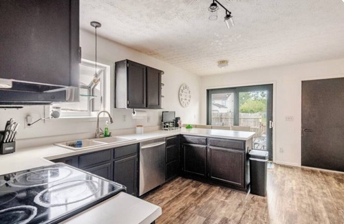 Grove City House | The Perfect Pause