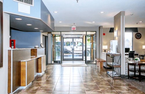 Whitefish Hotel | The Pine Lodge on Whitefish River, Ascend Hotel Collection