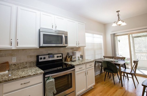 Southern Pines House | The Pines Retreat at Cypress Creek - 3 bedroom townhome with Community Pool