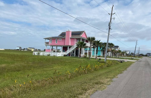 Indian Beach House | The Pink House - beautiful beach stay!