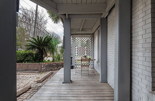 Greenway Plaza-Upper Kirby Apartment | The Queen Endgame! Sleeps 14! 6BR/5BA/2PA