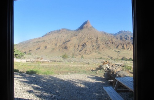 Wapiti Cabin | The Remington - Yellowstone and Cody Cabin with spectacular views.