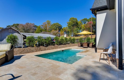 Mount Mourne House | The Retreat at Lake Norman: Boat Dock & Pool!